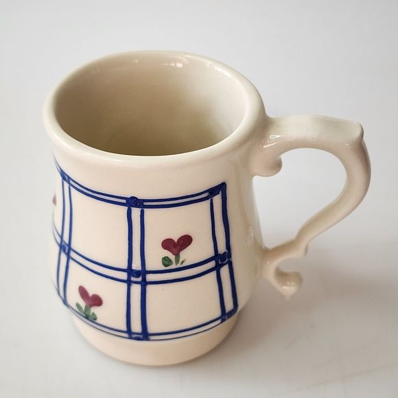 Vintage Hartstone USA Pottery Coffee Mug With Plaid And Heart Shape Flowers - Picture 4 of 14
